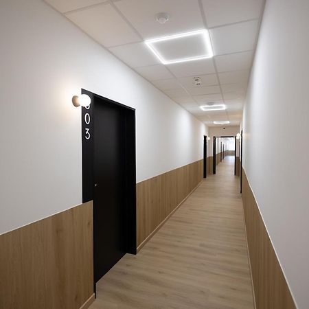 Central Residence Apartmanok Мішкольц Екстер'єр фото