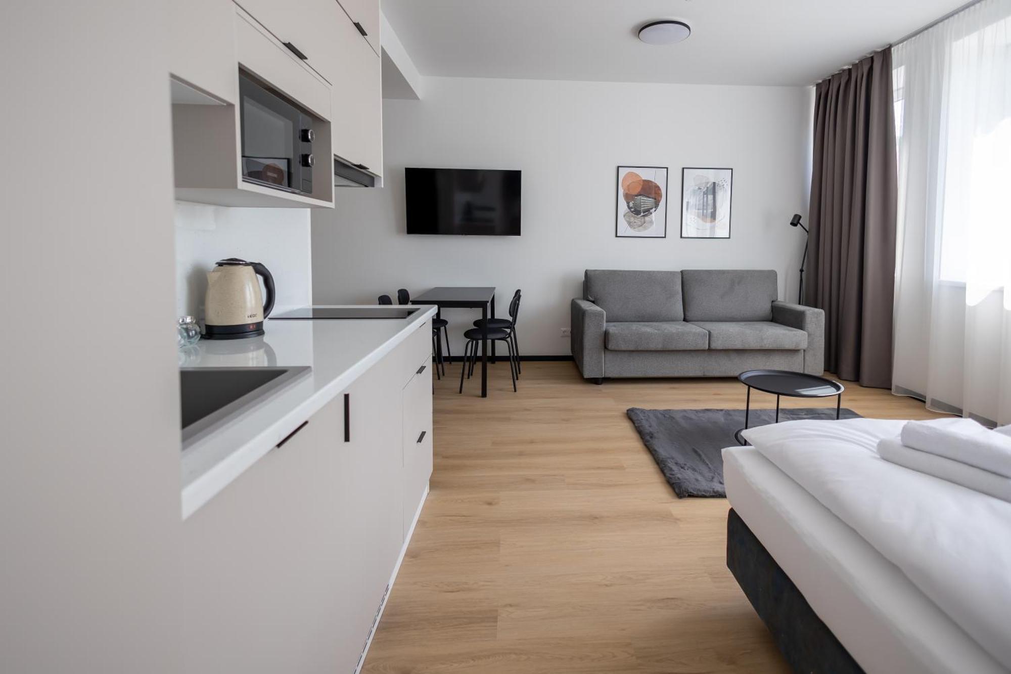 Central Residence Apartmanok Мішкольц Екстер'єр фото